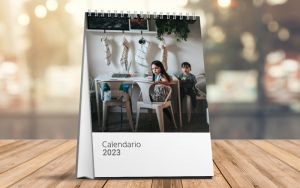 Calendario Da Tavolo Verticale Semplice